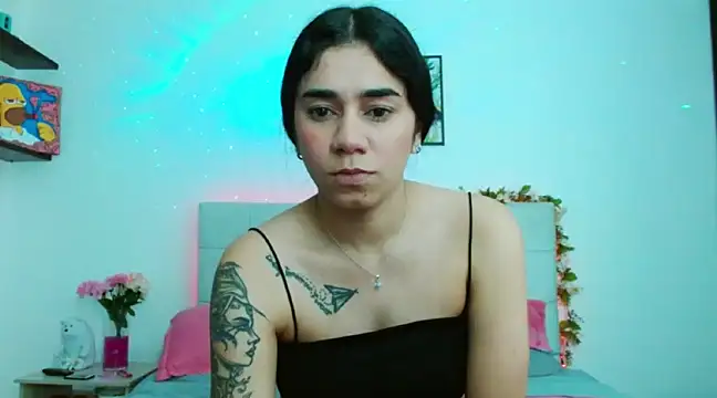Layla Rachel online show from December 7, 11:01 pm
