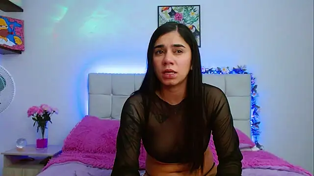 Layla Rachel online show from January 12, 5:45 am