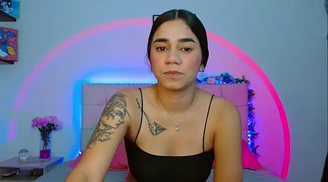 Layla Rachel online show from March 10, 2:06 am