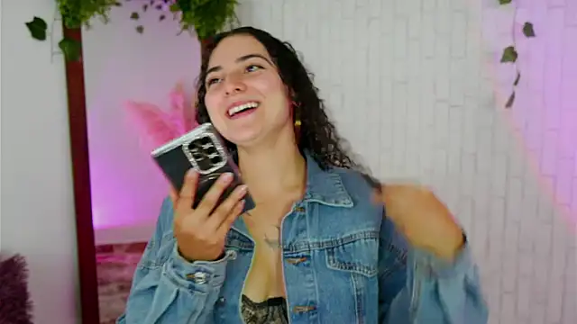 merida bell18 online show from September 27, 11:10 pm