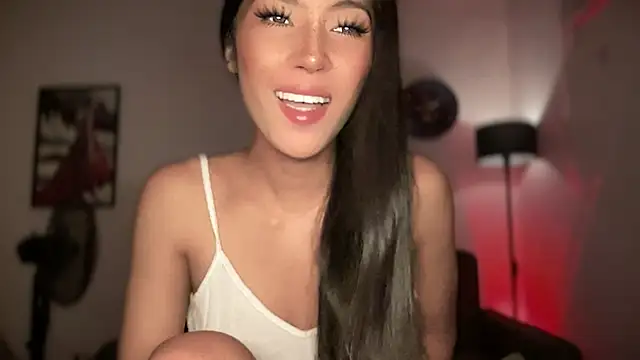 Snapshot of Bella_Gordon chatting on May 16, 5:59 am Bella Gordon online show from May 16, 5:59 am