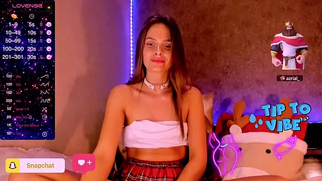 Snapshot of madina_taher chatting on January 2, 12:34 am madina taher online show from January 2, 12:34 am