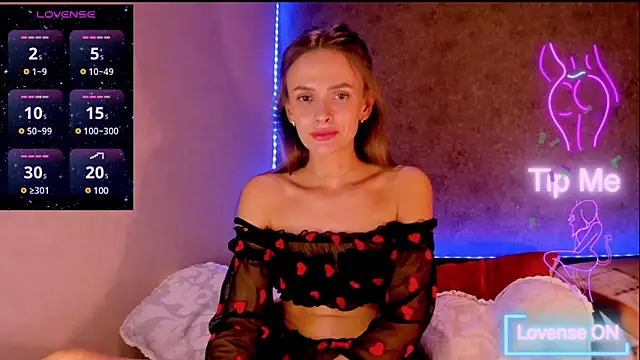 Snapshot of madina_taher chatting on March 10, 7:32 am madina taher online show from March 10, 7:32 am