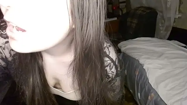 Var Kiss online show from January 29, 4:30 pm