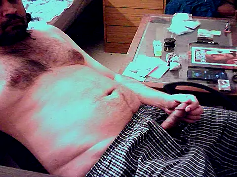 aksxi1 online show from November 21, 1:43 pm