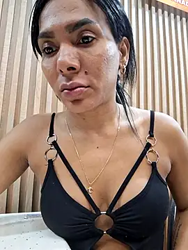 Snapshot of Doll_Loren chatting on July 17, 2:51 am Doll Loren online show from July 17, 2:51 am