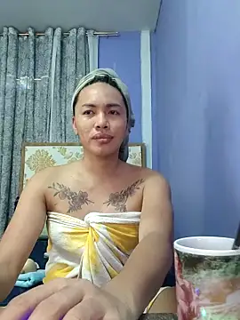 Snapshot of lady_kim_boner chatting on June 14, 12:30 am lady kim boner online show from June 14, 12:30 am