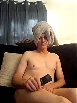 Wanking Wiggiler online show from October 19, 2:40 pm