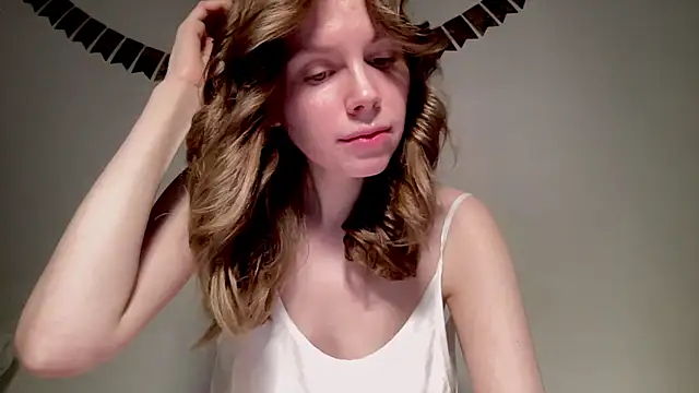 Snapshot of Nikki_Mimimi chatting on December 28, 10:14 am Nikki Mimimi online show from December 28, 10:14 am