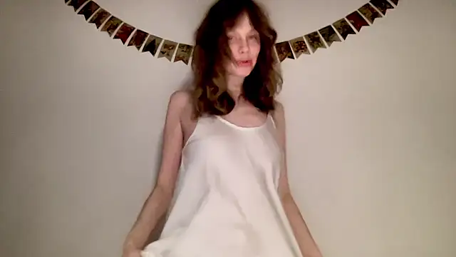 Snapshot of Nikki_Mimimi chatting on January 10, 1:20 pm Nikki Mimimi online show from January 10, 1:20 pm