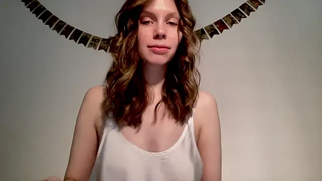 Snapshot of Nikki_Mimimi chatting on February 9, 10:20 am Nikki Mimimi online show from February 9, 10:20 am