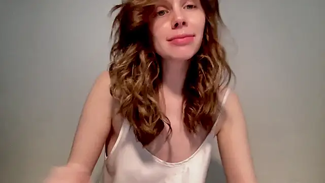 Snapshot of Nikki_Mimimi chatting on February 13, 1:15 pm Nikki Mimimi online show from February 13, 1:15 pm