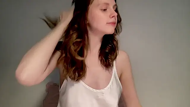 Snapshot of Nikki_Mimimi chatting on February 22, 1:24 pm Nikki Mimimi online show from February 22, 1:24 pm