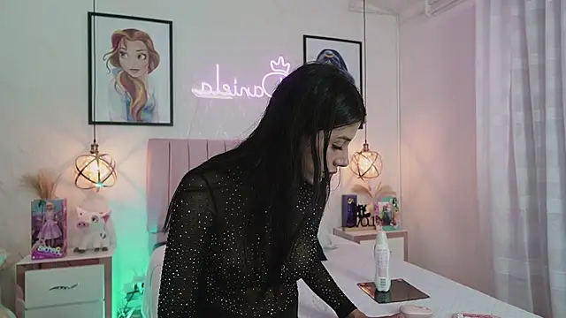dani parker  online show from May 21, 4:47 pm