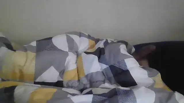 Snapshot of 5ar5rooooov chatting on April 5, 4:20 am 5ar5rooooov online show from April 5, 4:20 am