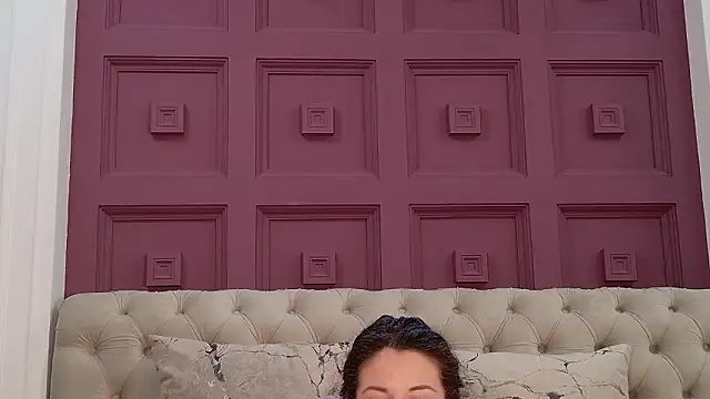 AnaAnais online show from January 31, 7:12 pm