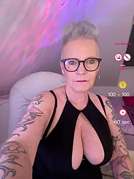Snapshot of German_Milf chatting on May 6, 1:27 pm German Milf online show from May 6, 1:27 pm