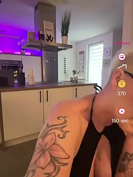 Snapshot of German_Milf chatting on May 11, 5:10 pm German Milf online show from May 11, 5:10 pm
