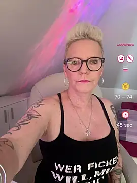 Snapshot of German_Milf chatting on June 2, 12:40 pm German Milf online show from June 2, 12:40 pm
