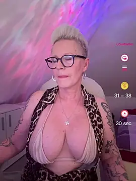 Snapshot of German_Milf chatting on June 6, 1:16 pm German Milf online show from June 6, 1:16 pm