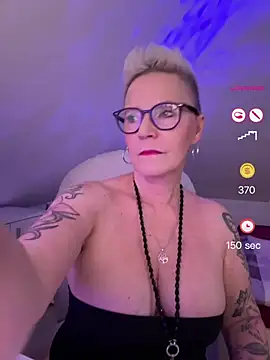 Snapshot of German_Milf chatting on June 11, 1:20 pm German Milf online show from June 11, 1:20 pm