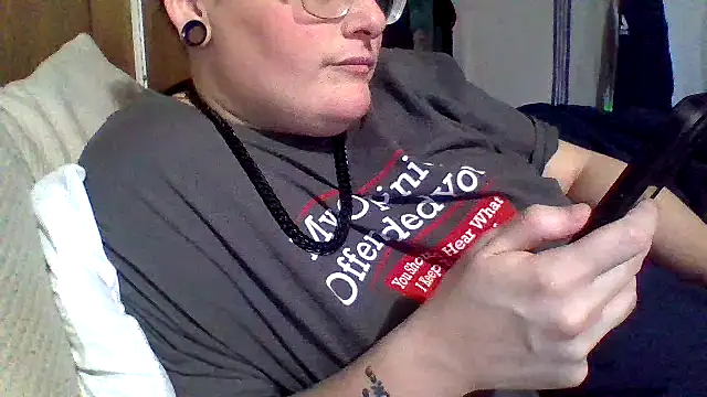 Mhunt666 online show from March 13, 5:19 pm