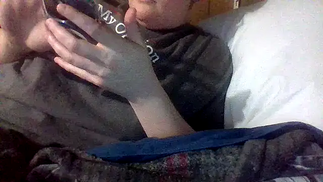 Mhunt666 online show from April 3, 7:56 pm