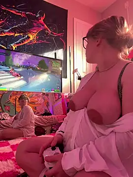 Cutiepiespanks online show from July 30, 10:31 pm