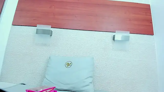 Snapshot of allice_green chatting on November 8, 1:50 am allice green online show from November 8, 1:50 am