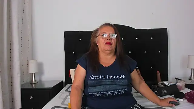 Keira Lennox online show from November 20, 11:32 am