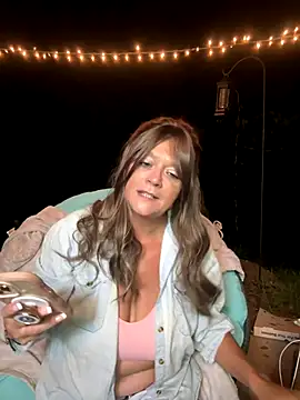 Snapshot of cowgirlc chatting on September 25, 1:53 am cowgirlc online show from September 25, 1:53 am