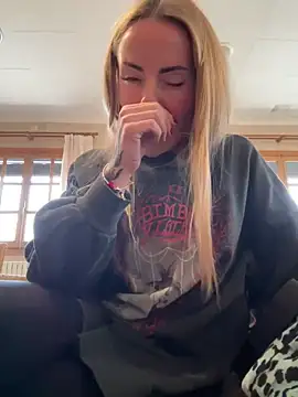 EmaSalis online show from January 1, 3:03 pm