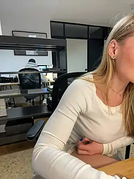 EmaSalis online show from January 21, 1:11 pm