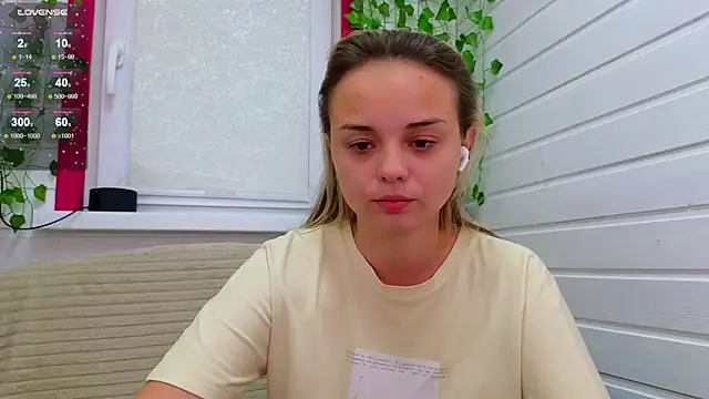 Snapshot of Misss_Vikk chatting on October 17, 7:00 am Misss Vikk online show from October 17, 7:00 am