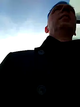 Snapshot of seelengleich chatting on December 30, 11:04 am seelengleich online show from December 30, 11:04 am