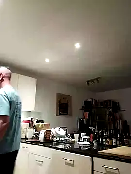 Snapshot of seelengleich chatting on January 2, 4:13 pm seelengleich online show from January 2, 4:13 pm