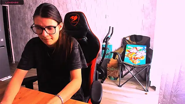 MollyLollipop online show from March 10, 5:43 am