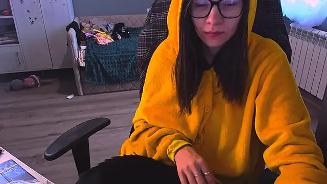 MollyLollipop online show from December 5, 6:11 am