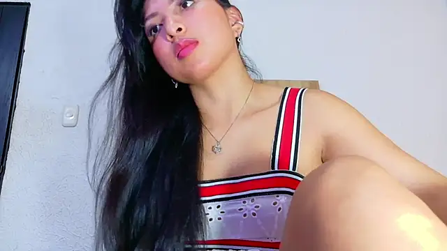 Snapshot of Sweet_baby_hellen chatting on March 5, 3:51 am Sweet baby hellen online show from March 5, 3:51 am