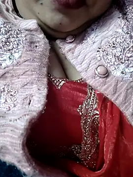 Snapshot of BigBustyRuhi chatting on February 5, 9:14 am BigBustyRuhi online show from February 5, 9:14 am