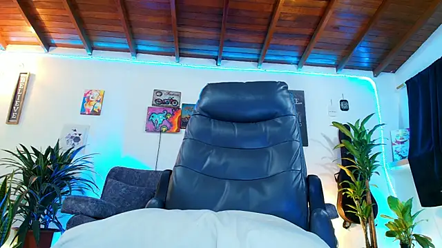 Snapshot of RyanCarter_ chatting on September 28, 3:50 pm RyanCarter online show from September 28, 3:50 pm