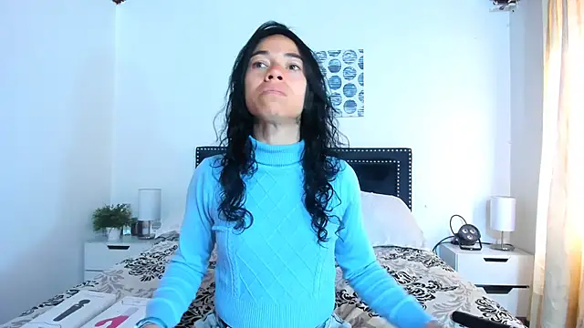 Snapshot of ZulyMichels chatting on March 18, 12:47 pm ZulyMichels online show from March 18, 12:47 pm