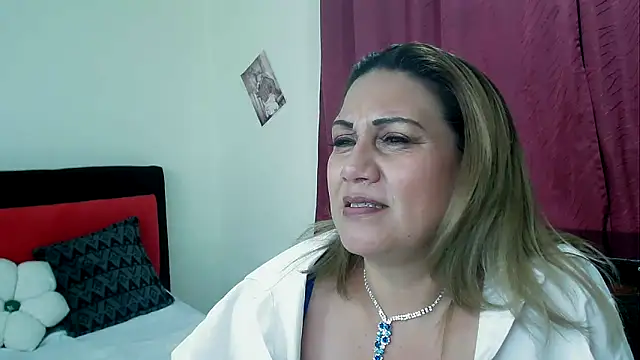 Snapshot of yayita_mature chatting on January 27, 7:35 pm yayita mature online show from January 27, 7:35 pm
