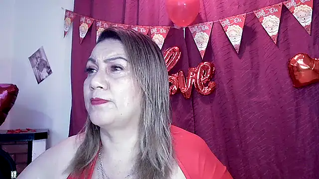 Snapshot of yayita_mature chatting on February 13, 12:00 pm yayita mature online show from February 13, 12:00 pm