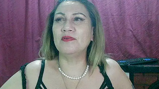 Snapshot of yayita_mature chatting on February 22, 2:50 am yayita mature online show from February 22, 2:50 am