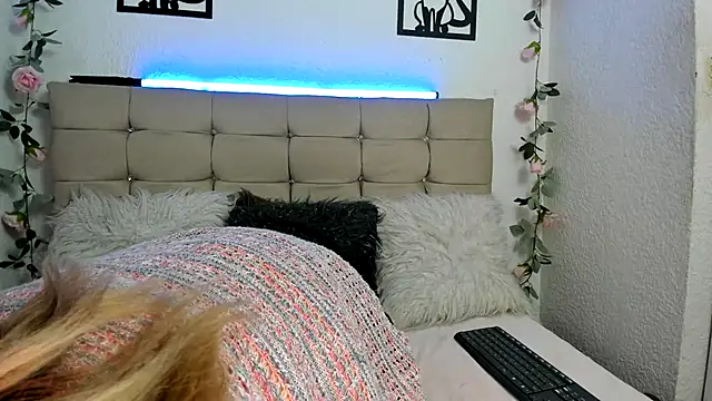 Snapshot of yayita_mature chatting on September 27, 1:27 pm yayita mature online show from September 27, 1:27 pm