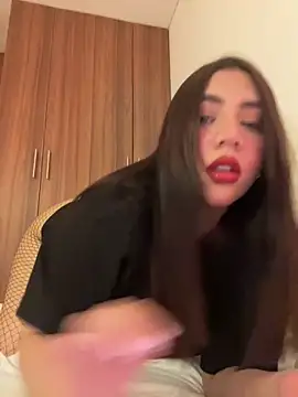 Snapshot of marcimaa chatting on December 20, 11:26 pm marcimaa online show from December 20, 11:26 pm