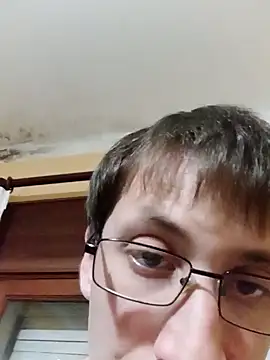 Snapshot of White_rabbit_ chatting on December 5, 5:50 pm White rabbit  online show from December 5, 5:50 pm