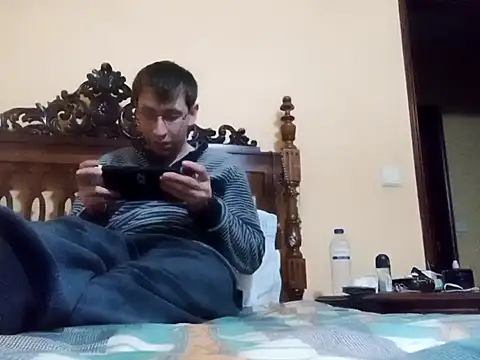 Snapshot of White_rabbit_ chatting on January 23, 10:33 pm White rabbit  online show from January 23, 10:33 pm