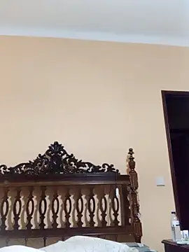 Snapshot of White_rabbit_ chatting on February 21, 8:51 am White rabbit  online show from February 21, 8:51 am